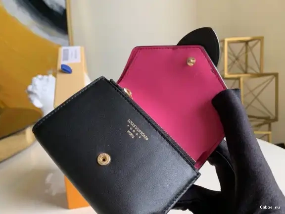 LOUIS WALLET PONT 9 COMPACT VUITTON 0412